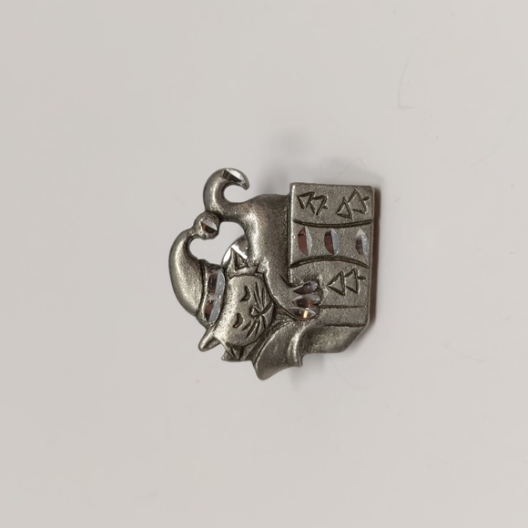 Torino Pewter Cat Pin Sleeping Christmas Cat Rare - Picture 2 of 7